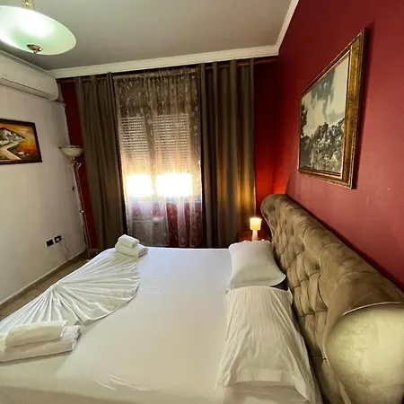 Skanderbeg Square Explorer *