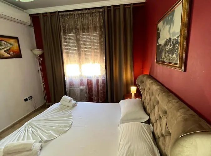 Skanderbeg Square Explorer *