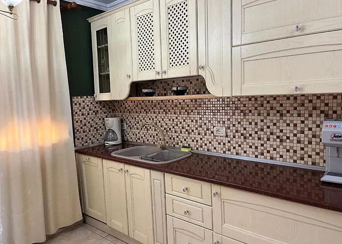 Skanderbeg Square Explorer